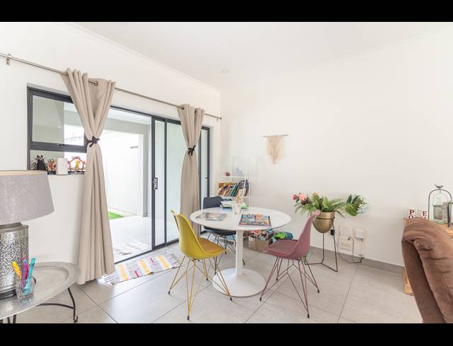4 BEDROOM FREEHOLD FOR SALE IN SAGEWOOD